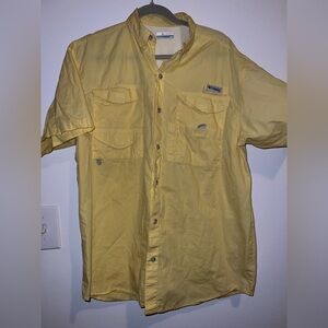 Columbia Men’s Yellow Short Sleeve Shirt